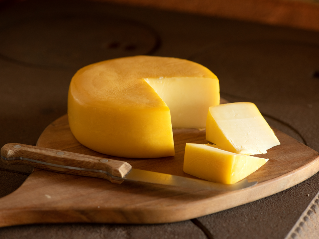 Indo Além do Queijo Minas: A Riqueza Queijeira de Minas Gerais
