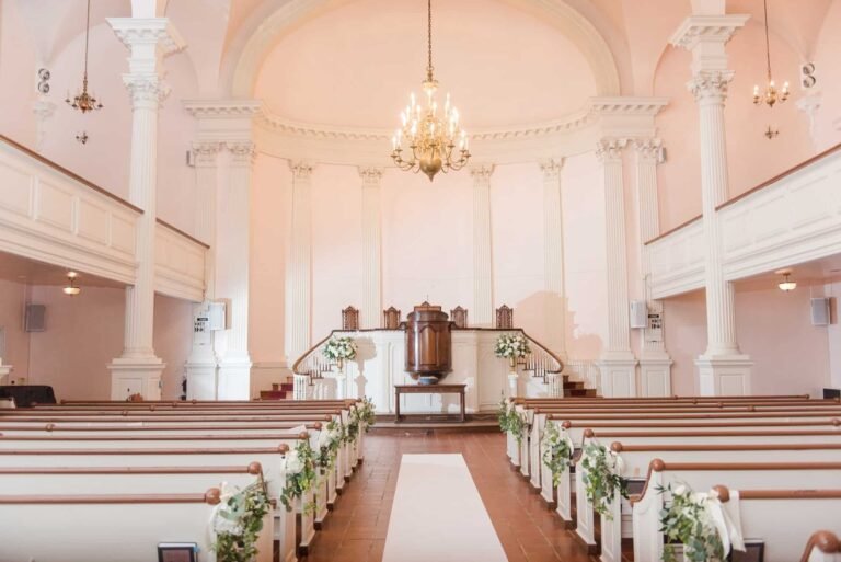 Decoração na Igreja para Casamento: Dicas para Escolher